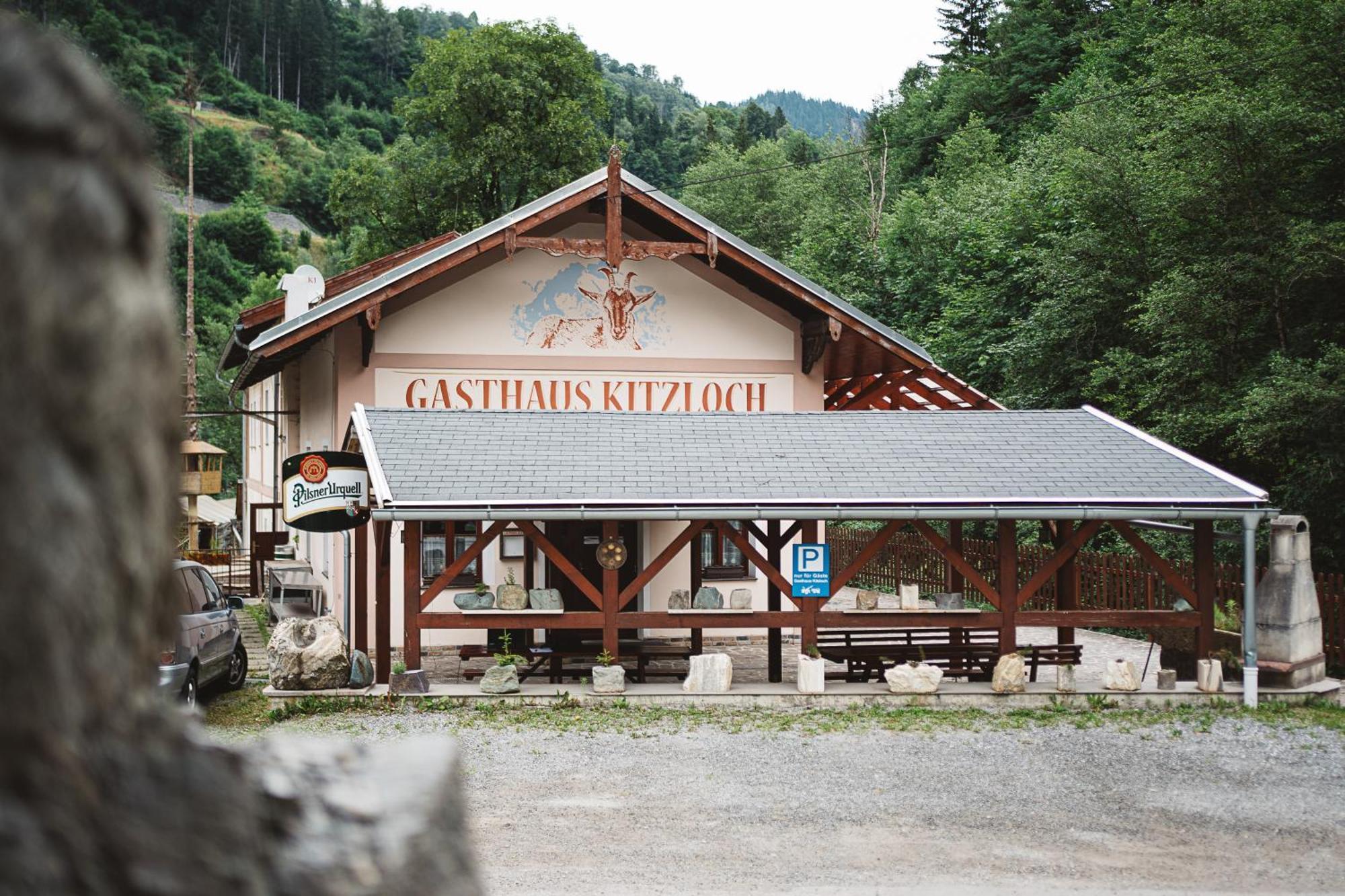 Gasthaus Kitzloch Taxenbach Exterior photo
